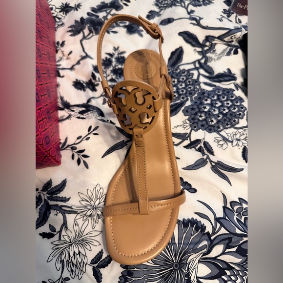 Tory Burch Slides NWT - Picture 3 of 3